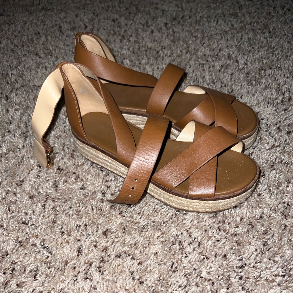Super cute michael kors platform sandals